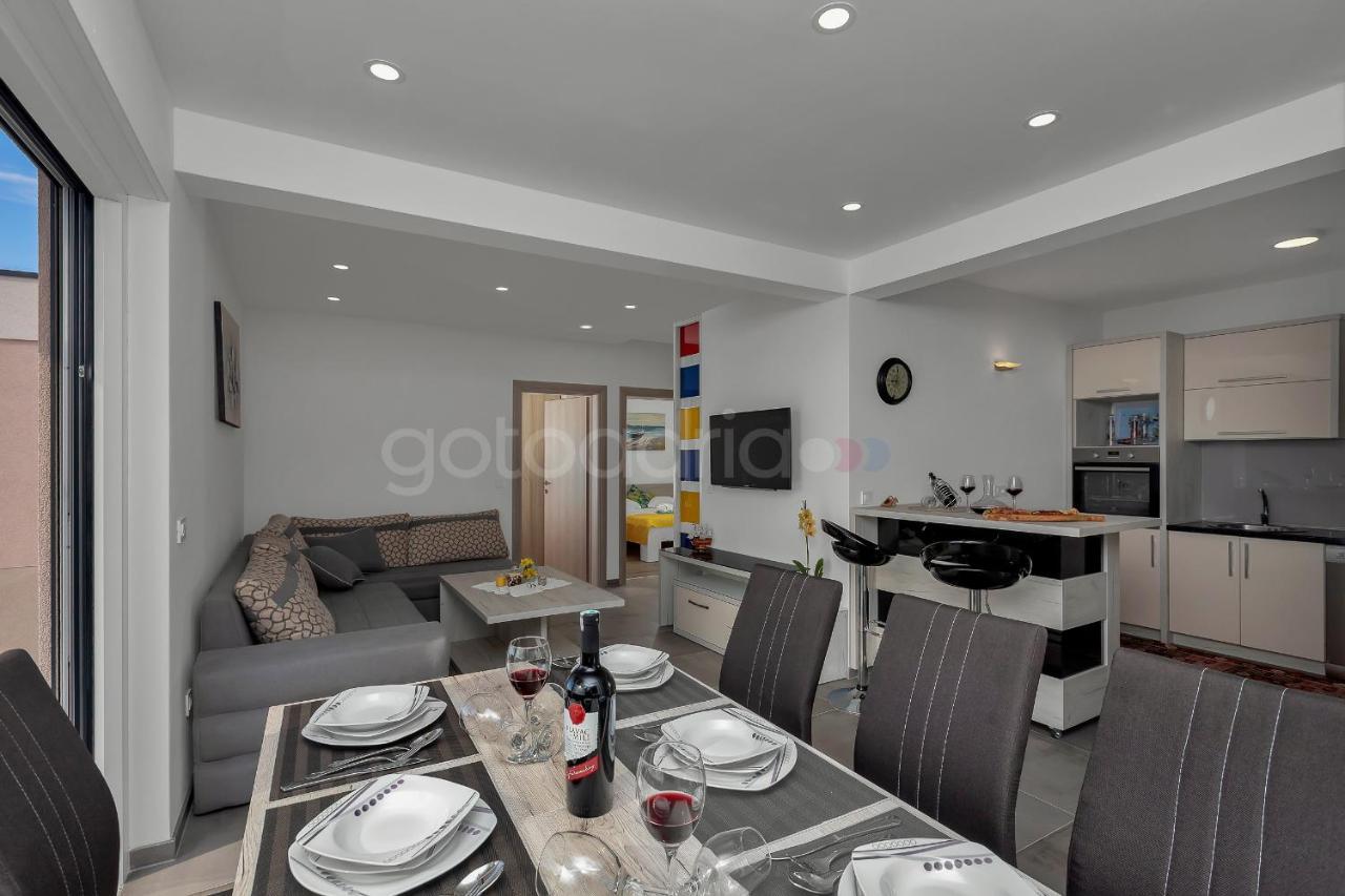 Luxury Apartment Poseidon - Free Beach Parking Μακάρσκα Εξωτερικό φωτογραφία