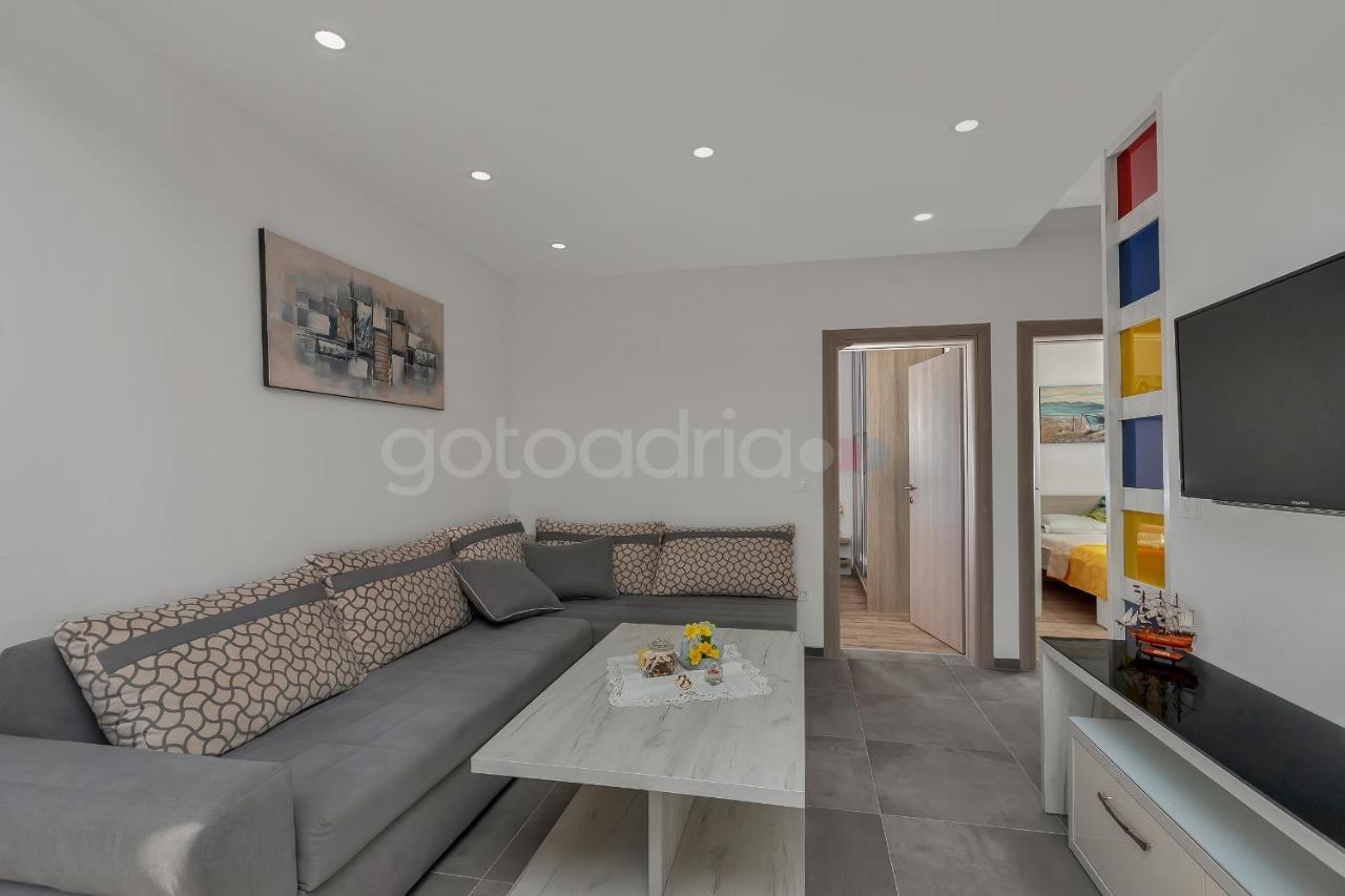 Luxury Apartment Poseidon - Free Beach Parking Μακάρσκα Εξωτερικό φωτογραφία